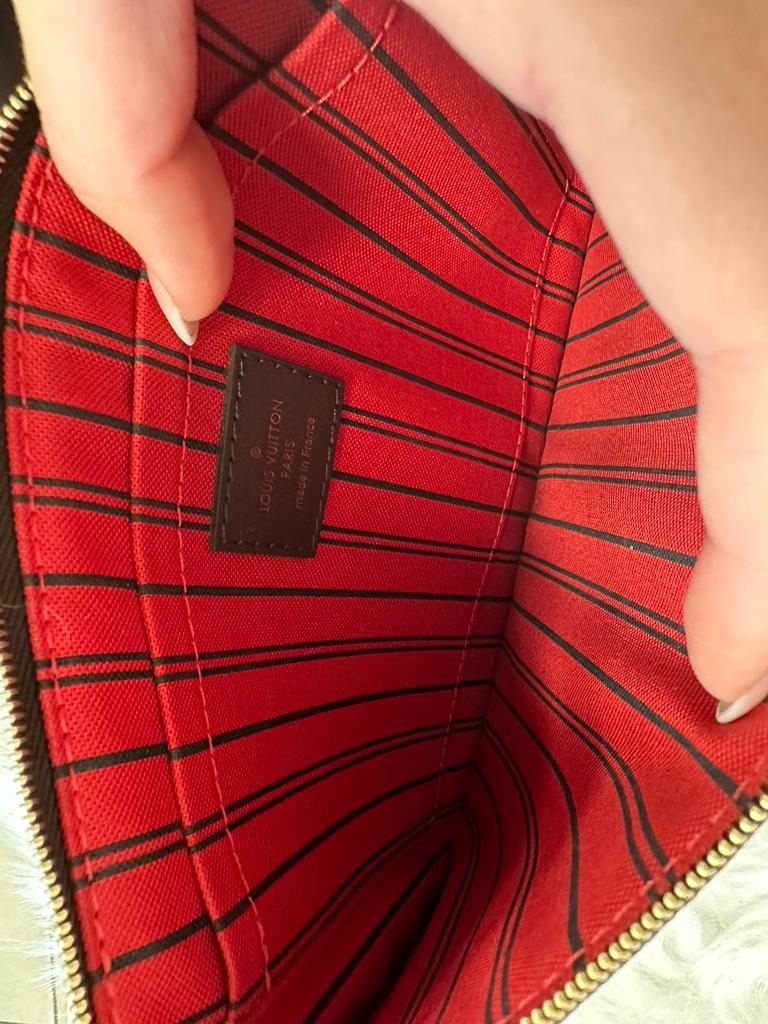 Louis Vuitton Pochette Clutch*