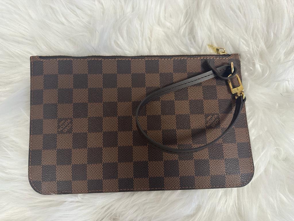 Louis Vuitton Pochette Clutch*