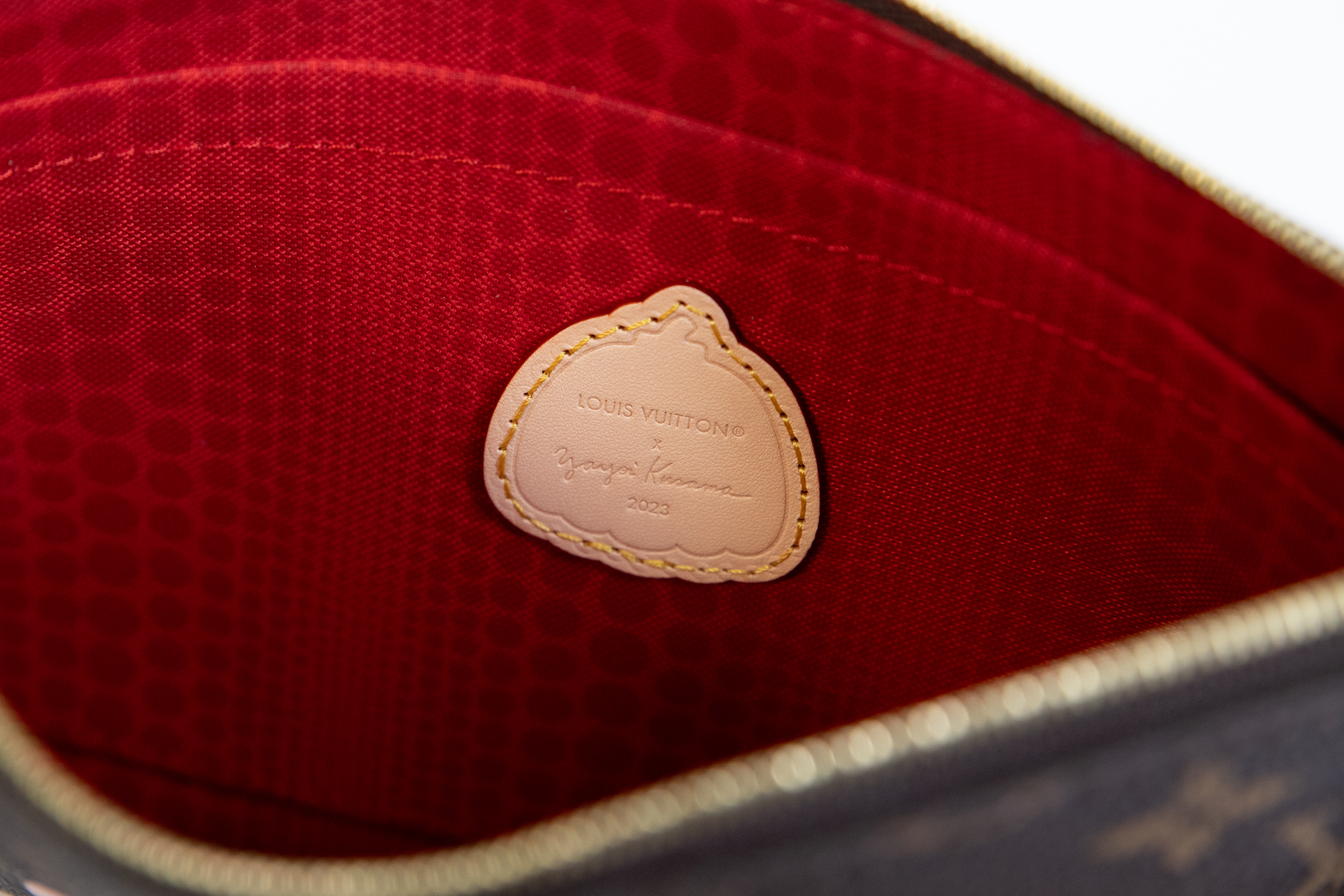 Louis Vuitton x Kusama Edition Neverfull MM Monogram