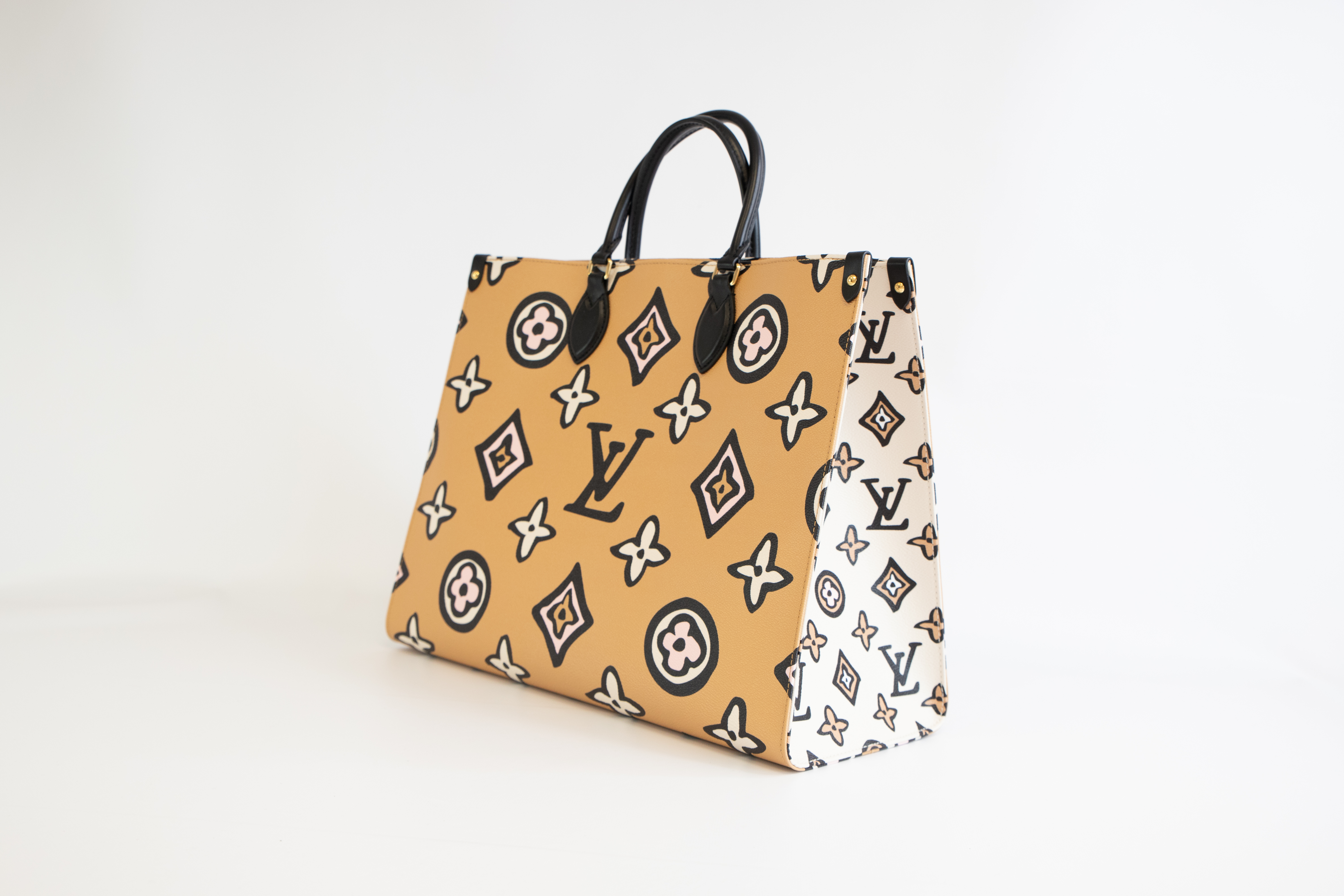 Louis Vuitton Onthego GM wild at heart